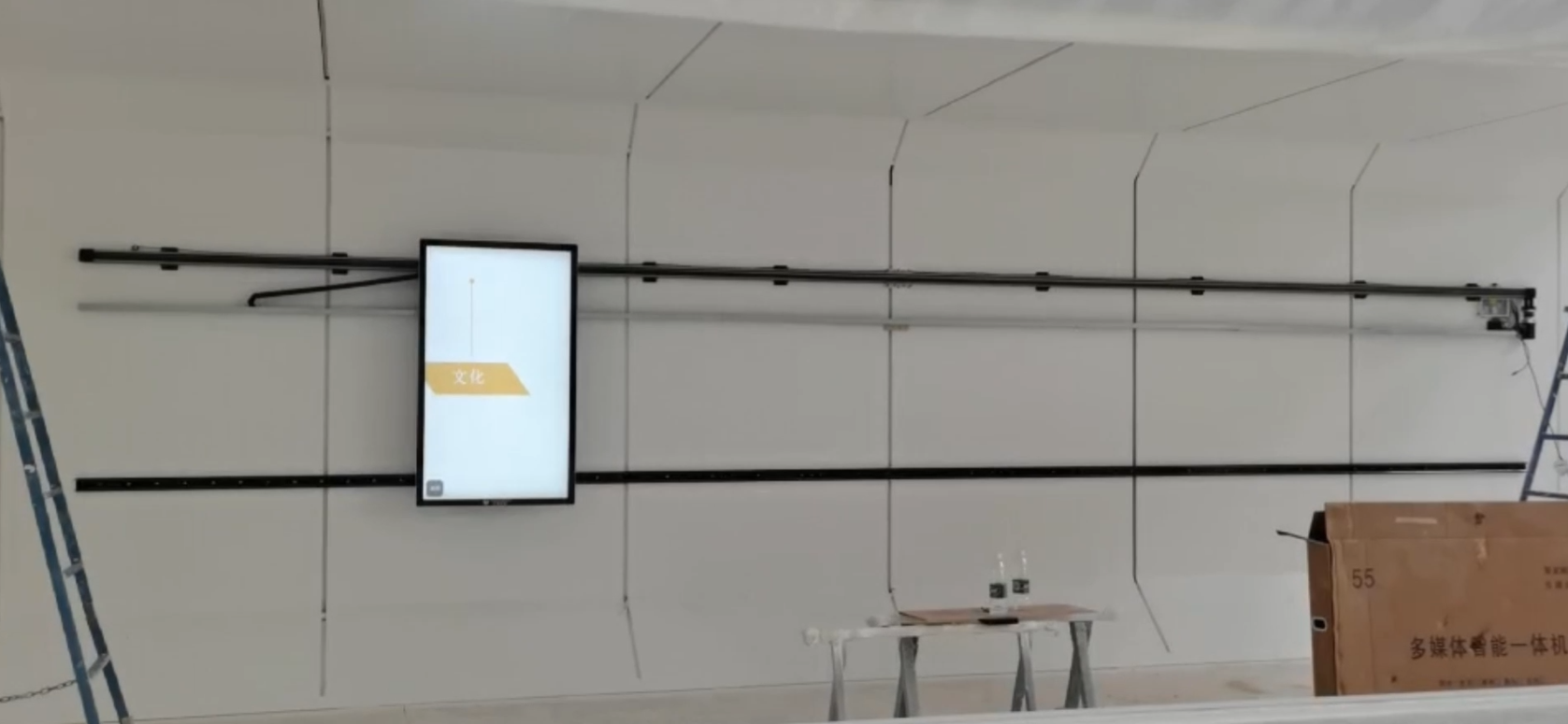 佛山集装箱项目案例，互动滑轨电视触摸屏滑轨电视手动推拉壁挂广告机电动滑轨电视屏